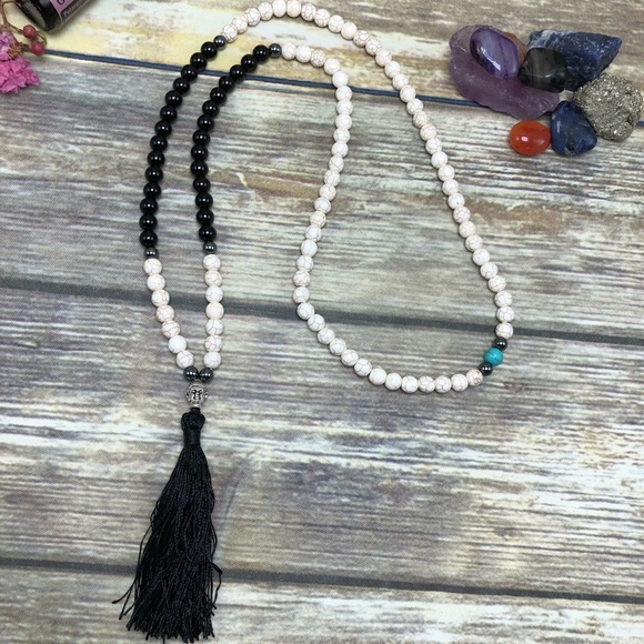 Jewelry - Chakra Long bead yoga Howlite & Tourmaline